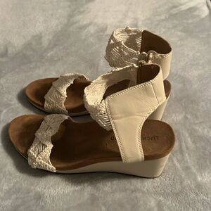 Lucky Brand Sandals